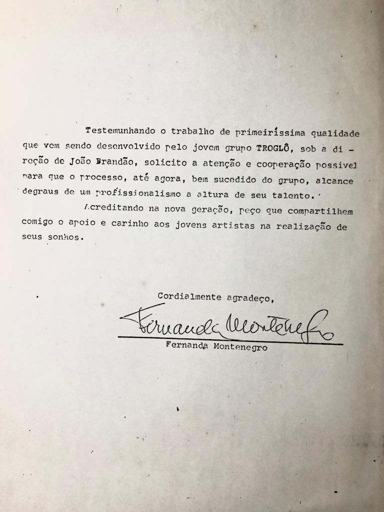 Scan de carta de Fernanda Montenegro sobre o grupo Troglô